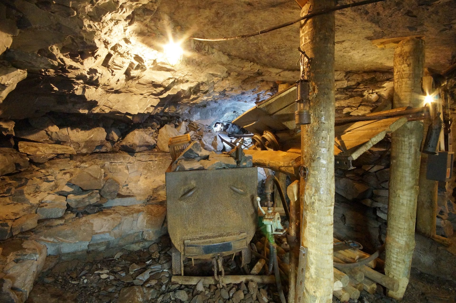 Tief beeindruckend: 800 Jahre Kupferschieferbergbau 